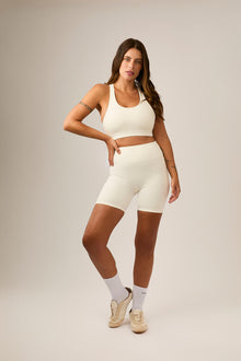 Top Ease Off White